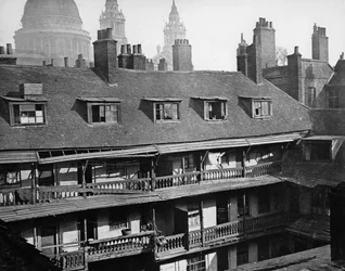 The Oxford Arms, Warwick Lane, 1875